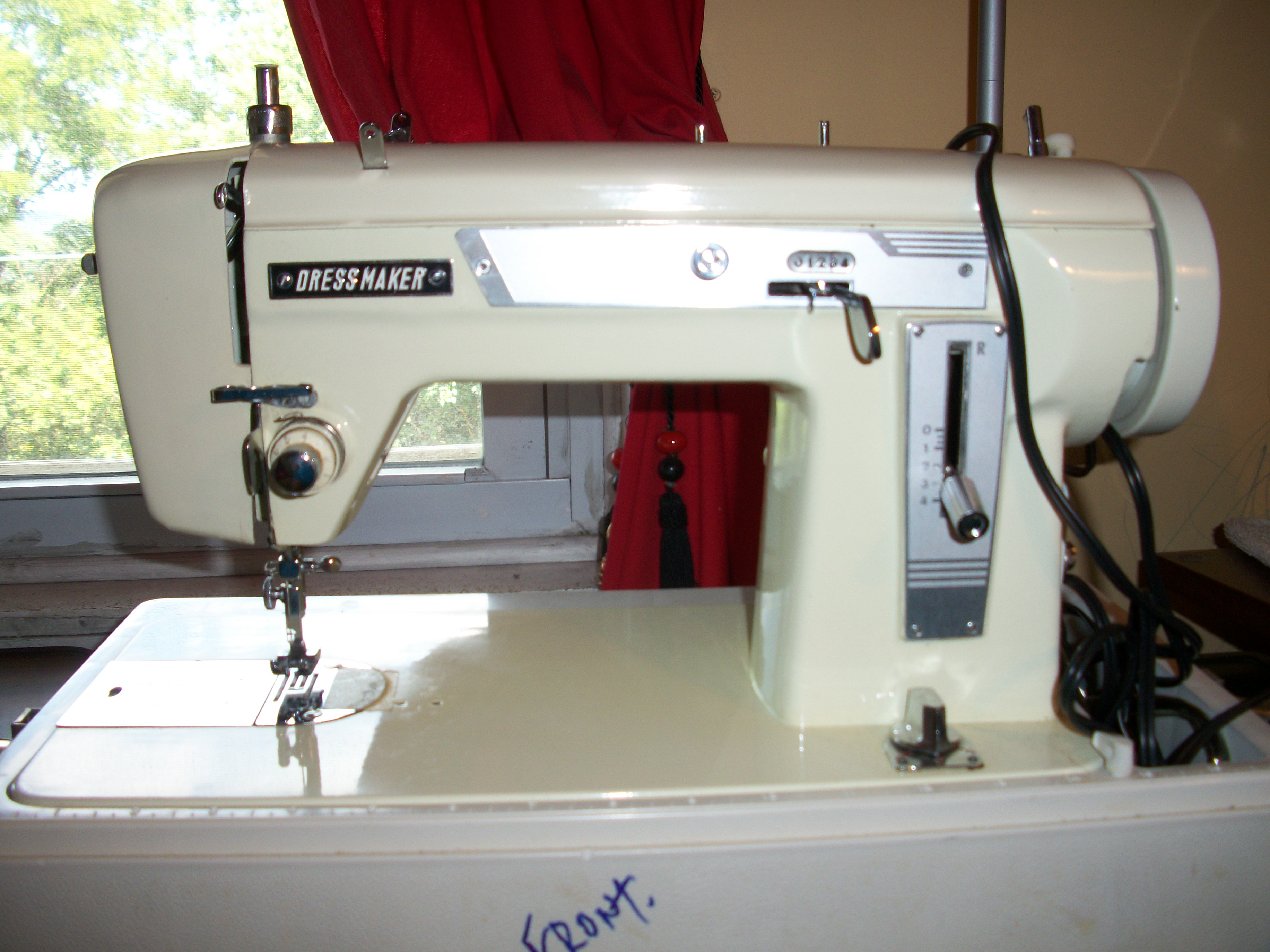 free dressmaker sewing machine manual